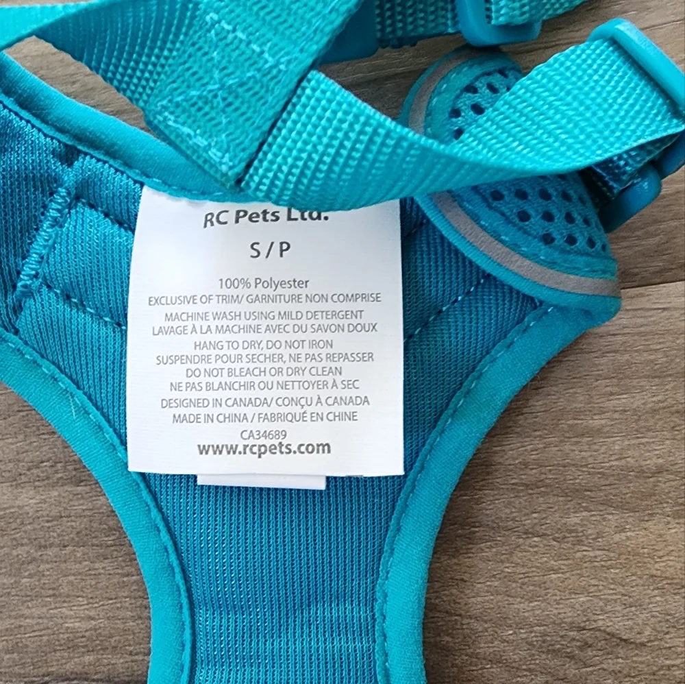 Small Teal Pet Harness and Leash